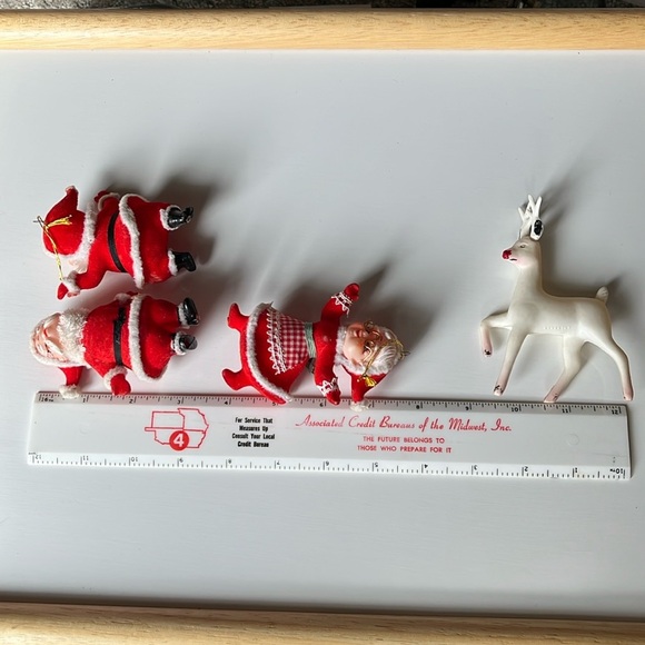 Vintage Flocked Santa and Mrs. Claus felted 60’s Plastic Reindeer - Picture 9 of 10